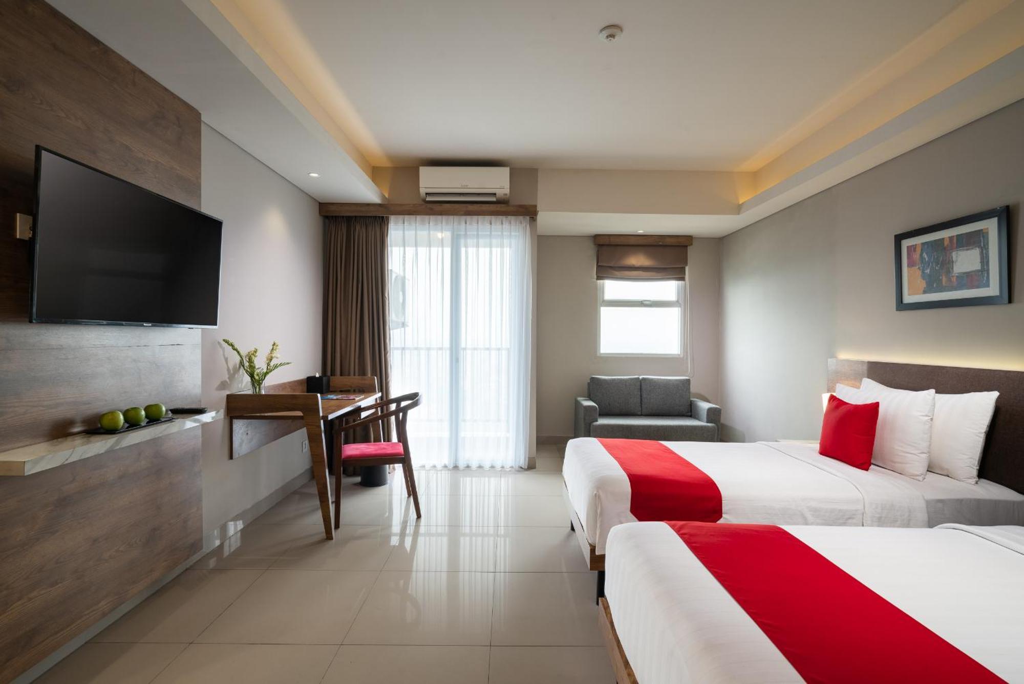 Ramada By Wyndham Serpong Exterior photo